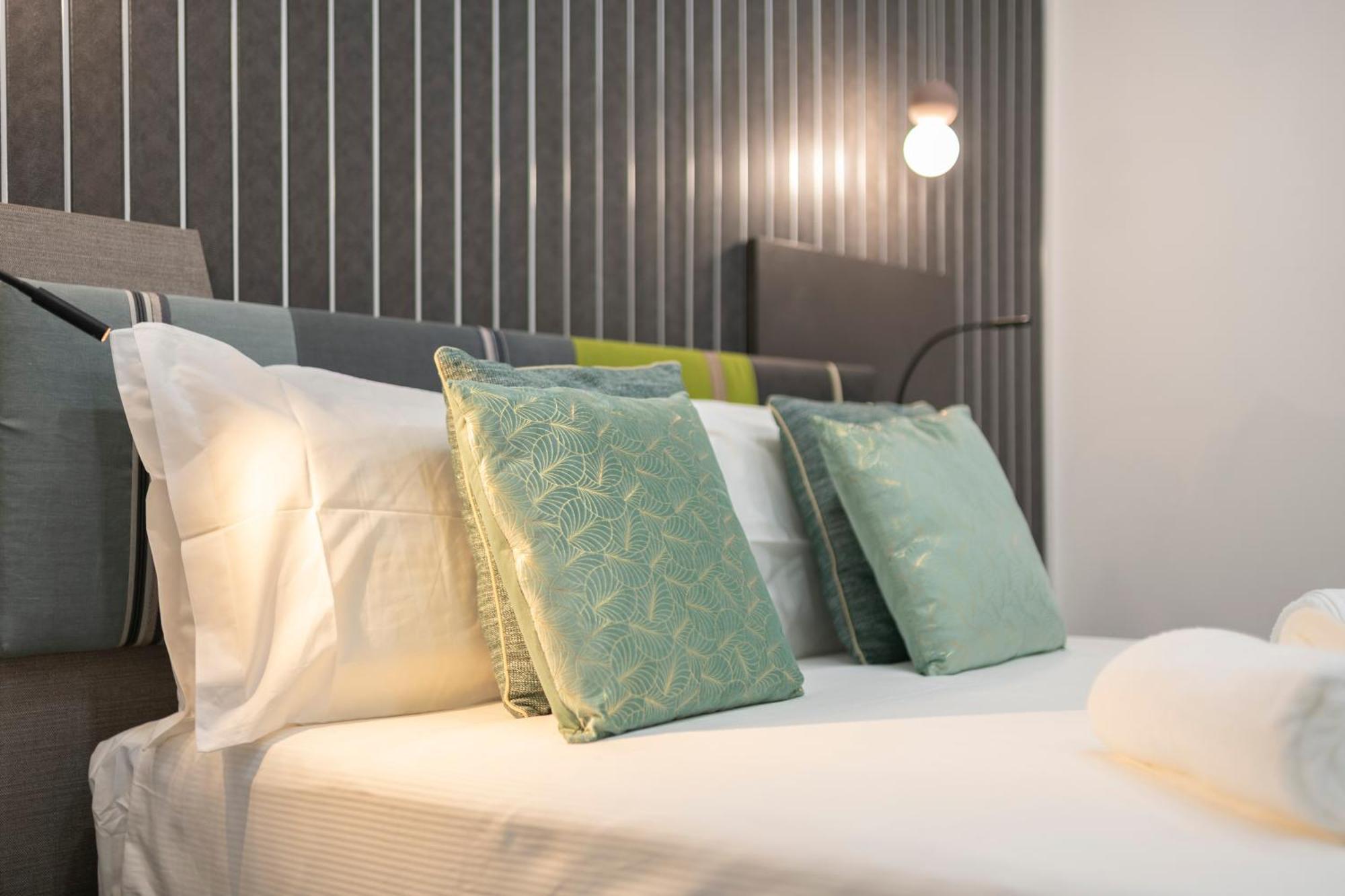 Trastevere Luxury Rooms Рим Екстер'єр фото