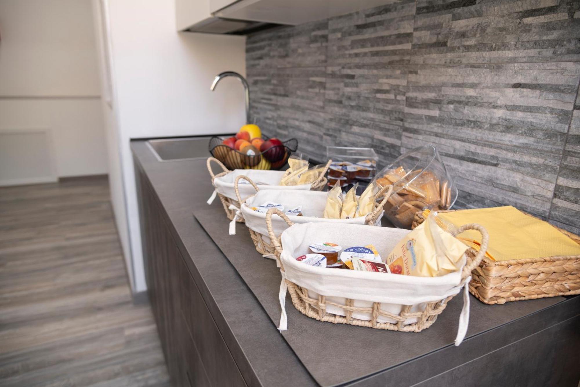 Trastevere Luxury Rooms Рим Екстер'єр фото