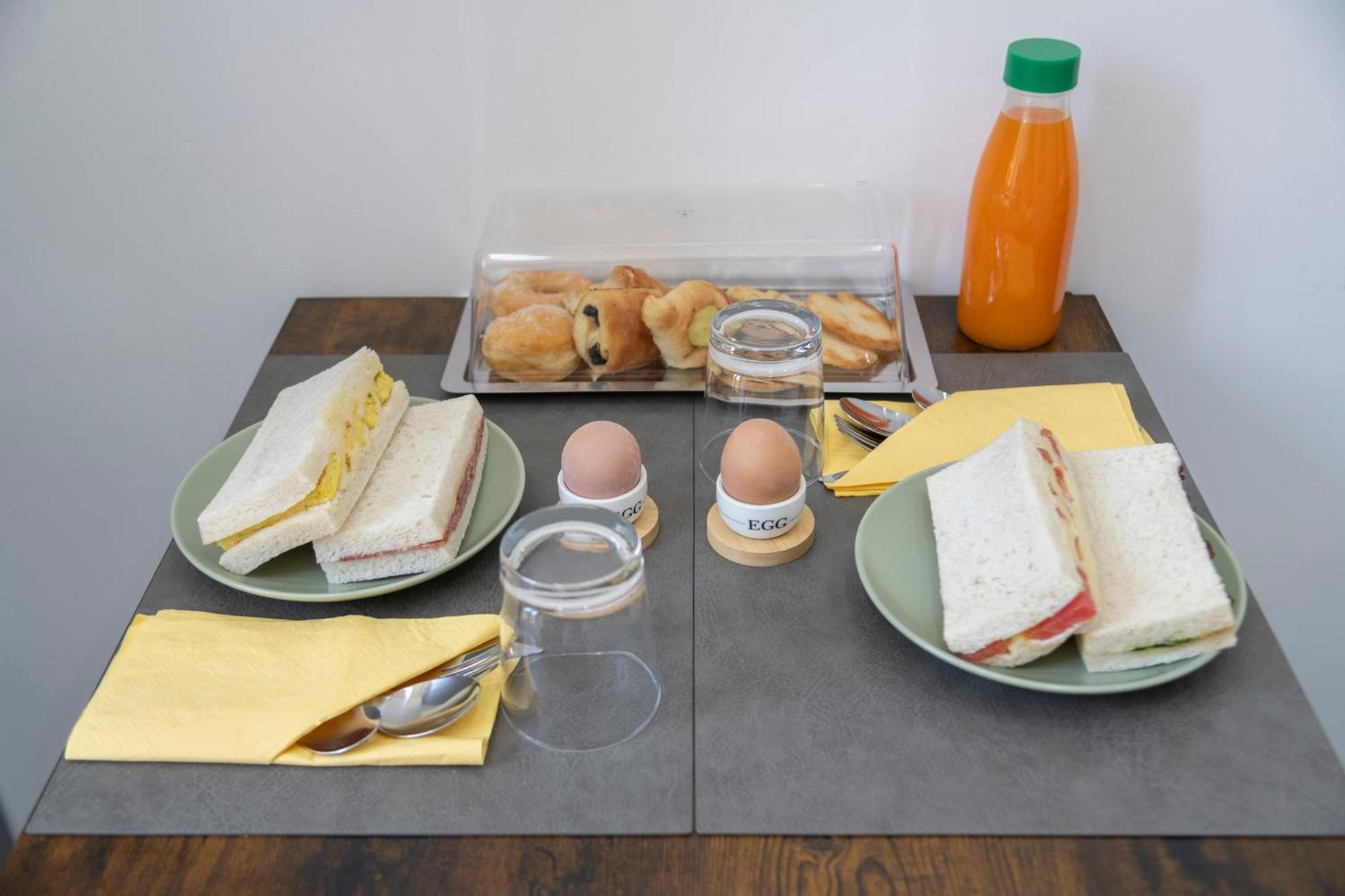 Trastevere Luxury Rooms Рим Екстер'єр фото